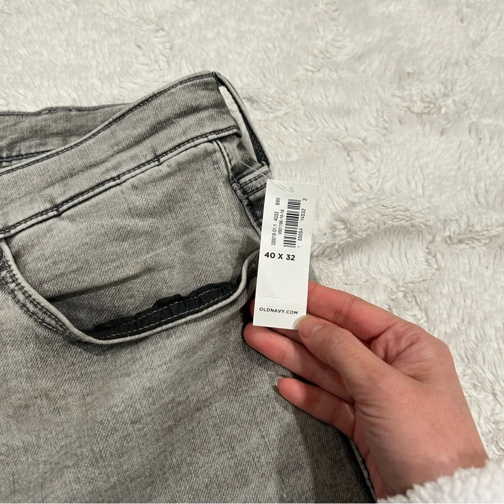 NWT Old Navy Gray Slim Built-In Tough 24/7 Jeans 40x32 - Picture 5 of 8
